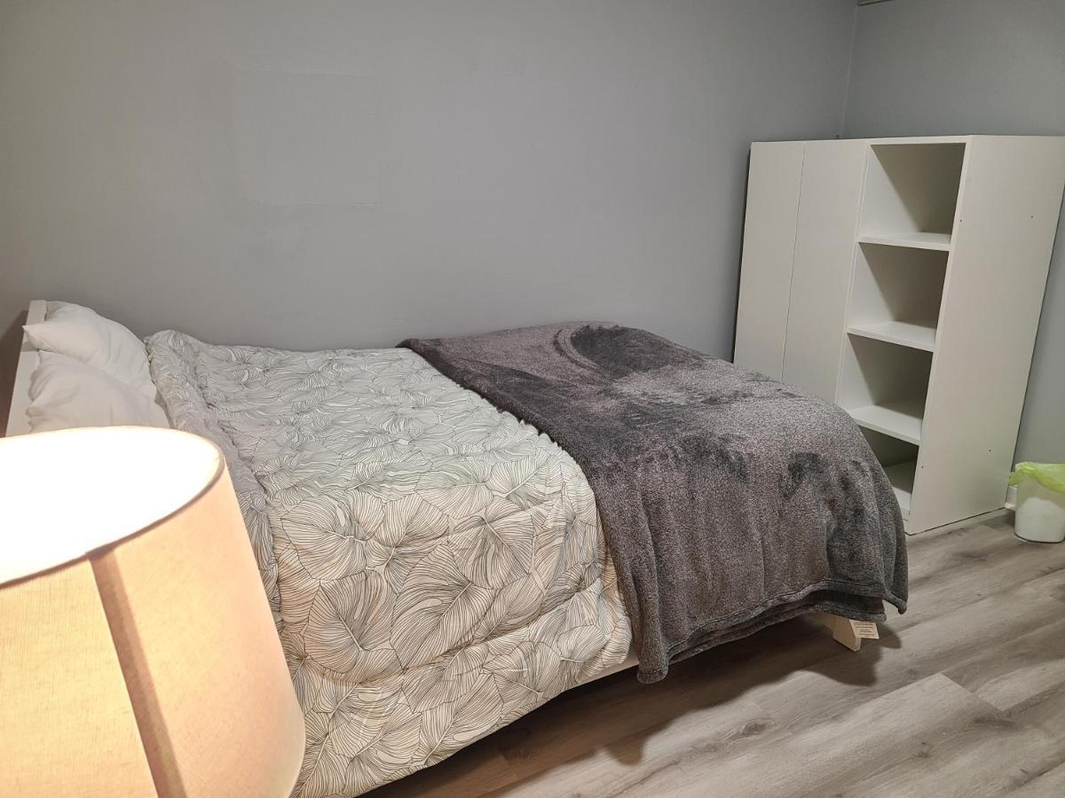 Downtown Ottawa Spacious Room Accommodation Ngoại thất bức ảnh